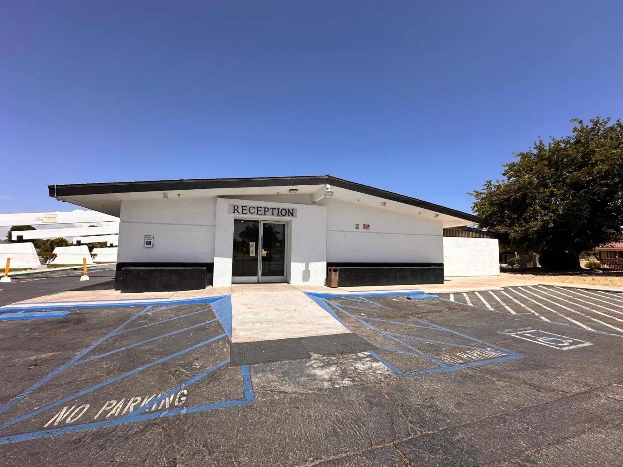 G T Hotels Inn & Suites Extended Stay Victorville Exterior foto